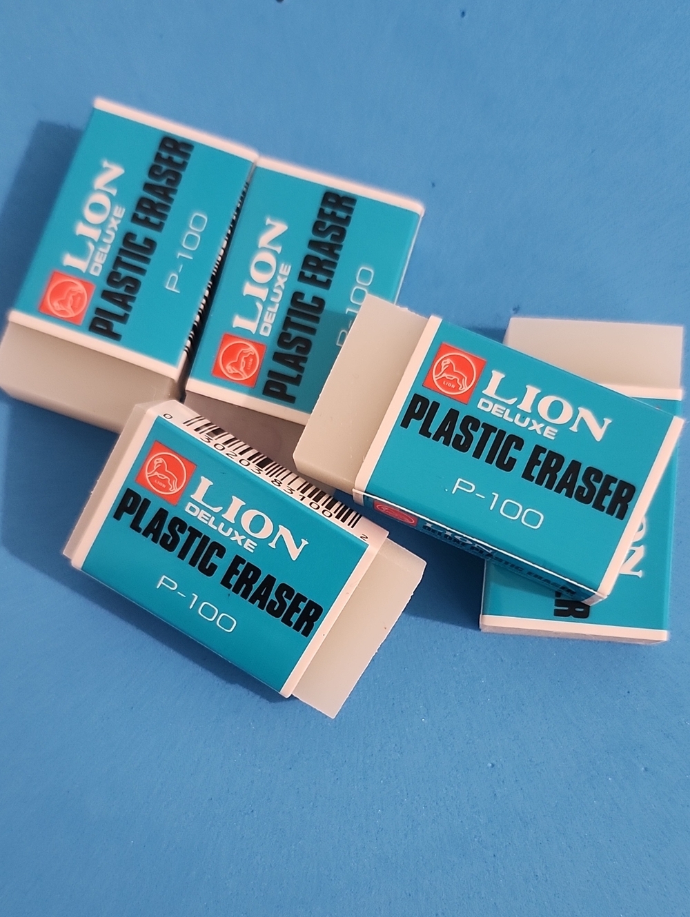 LION Deluxe White Plastic Eraser P-100 - Pack of Kids Erasers